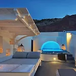أجنحة أستارته Akrotírion