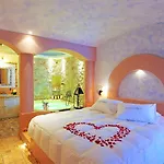 Astarte Hotel 5*